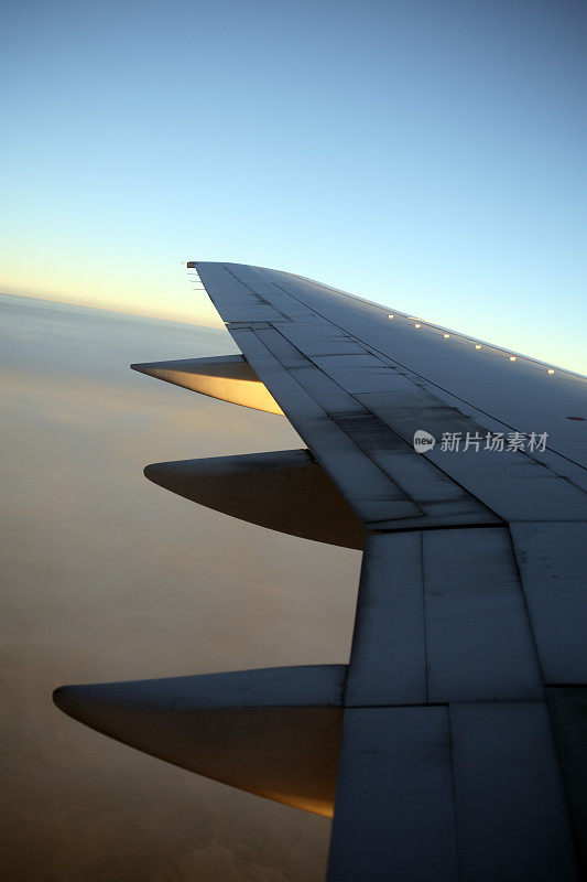 旅行:Jet Wing Sunrise